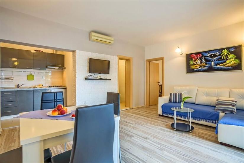 Apartment A6, for 4 persons