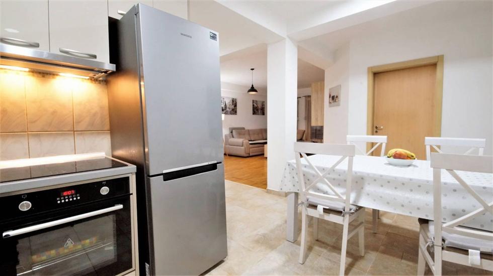 Apartment A1, for 5 persons