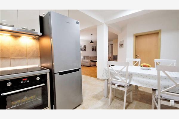 Apartment A1, for 5 persons