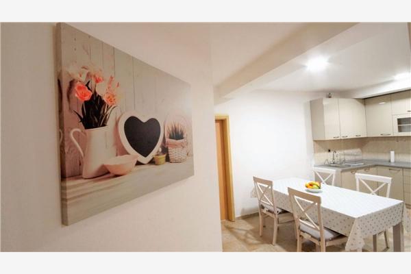 Apartment A1, for 5 persons