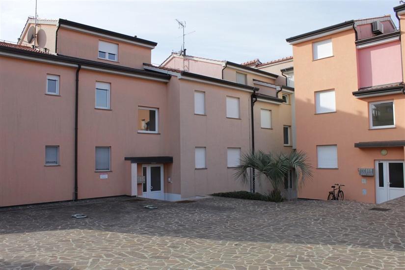 Apartment MIRNA ZAMBRATIJA
