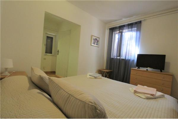 Room S4, for 2 persons