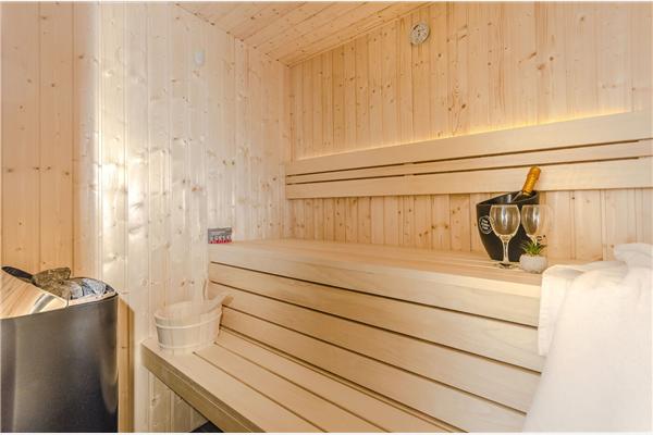 House K1, for 10 persons