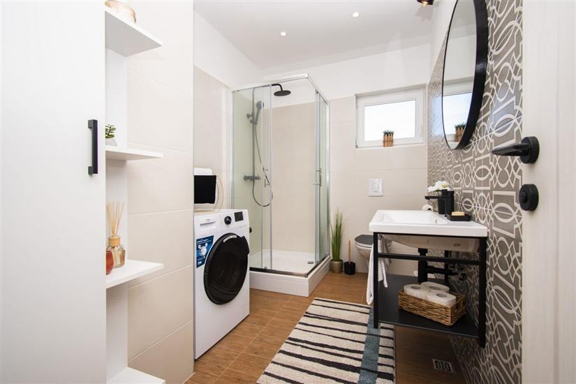 Apartman A2, za 5 osoba/e