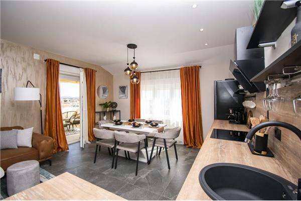 Apartman A2, za 5 osoba/e