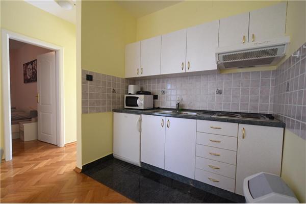 Apartment A2, for 5 persons