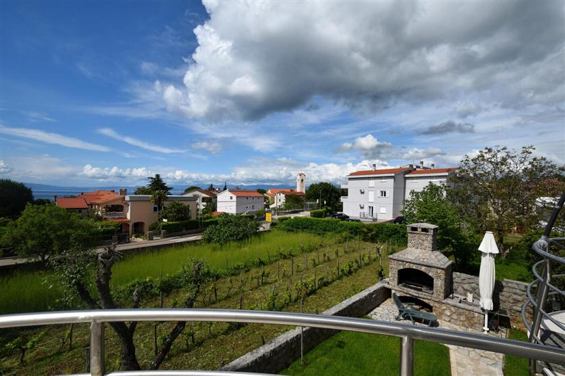 Apartment A2, for 5 persons