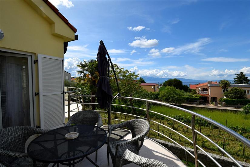 Apartment A2, for 5 persons