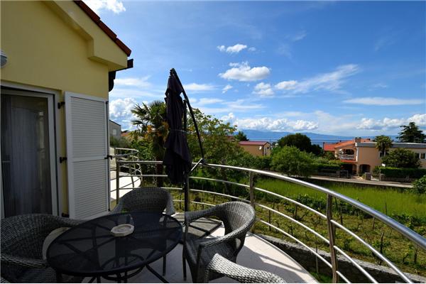 Apartment A2, for 5 persons