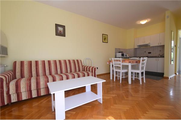 Apartment A1, for 5 persons