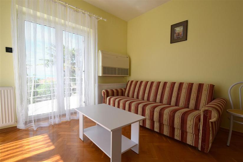 Apartment A1, for 5 persons