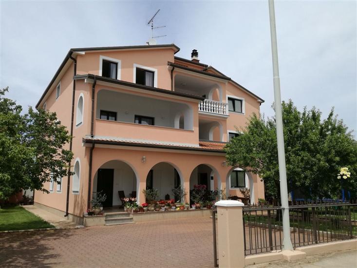 Apartmanok Valter