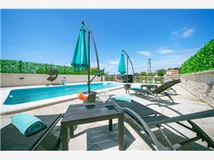 Villa MyDream , Dimensioni 100,00 m2, Alloggi con piscina, Distanza aerea dal centro città 600 m