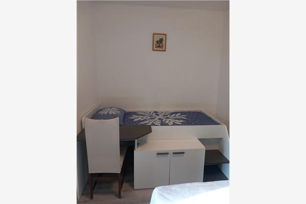 Apartment A2, for 5 persons