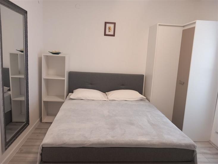 Apartment A2, for 5 persons