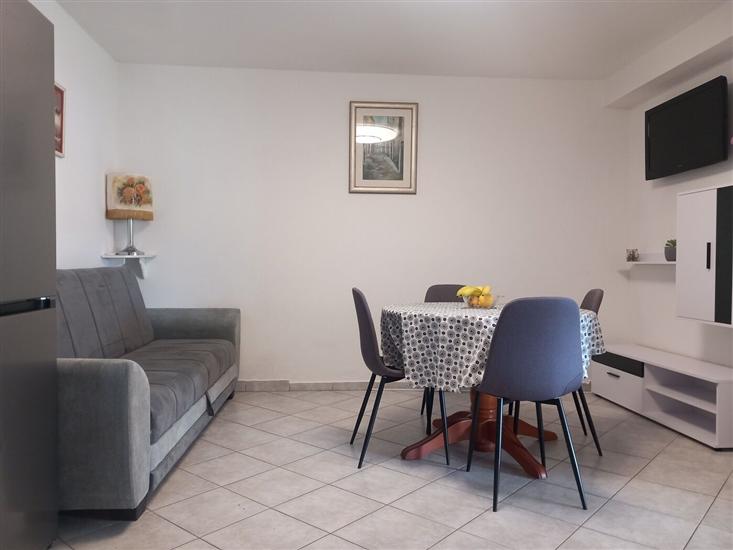 Apartment A2, for 5 persons