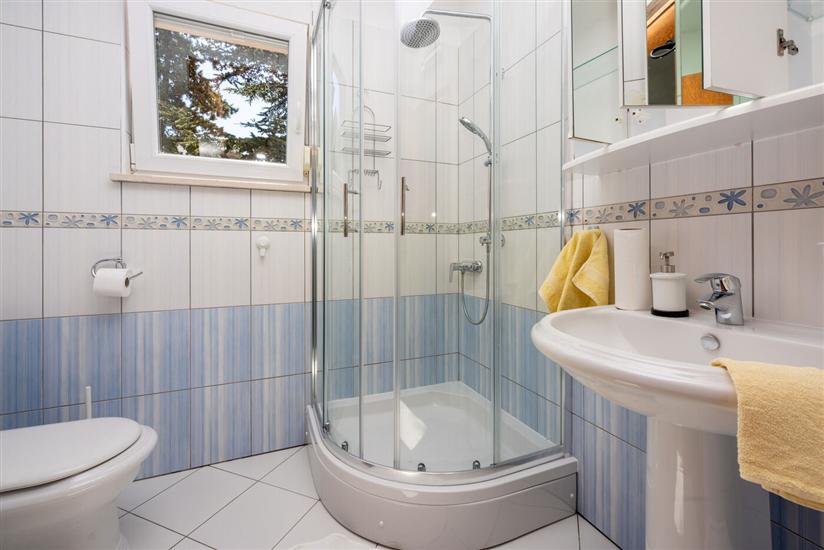 Apartment A3, for 5 persons