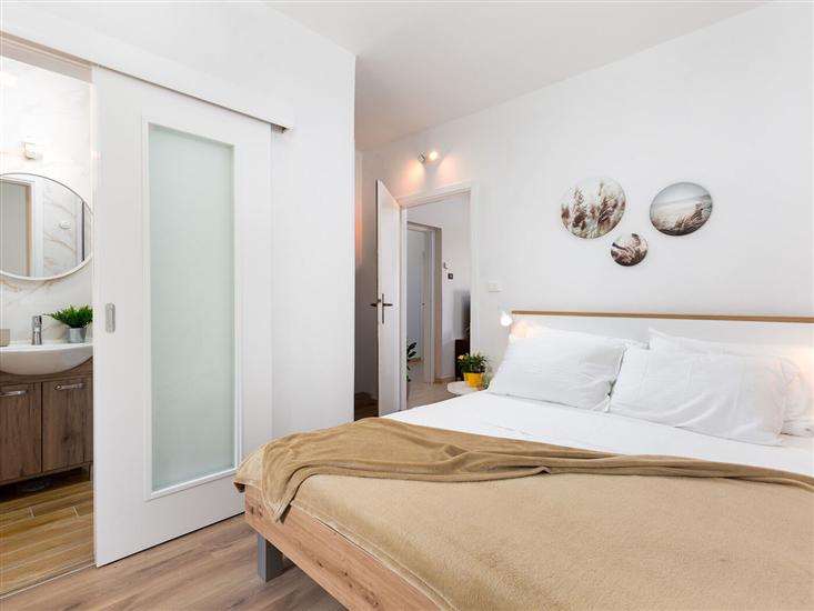 Apartment A1, for 6 persons