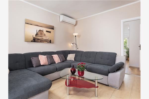 Apartment A1, for 6 persons