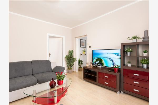 Apartment A1, for 6 persons