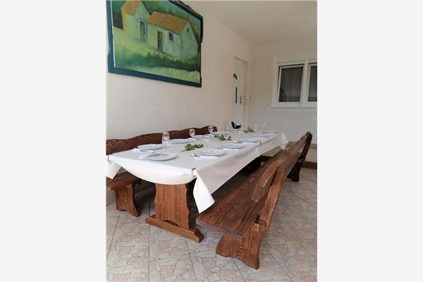 Apartment A1, for 5 persons