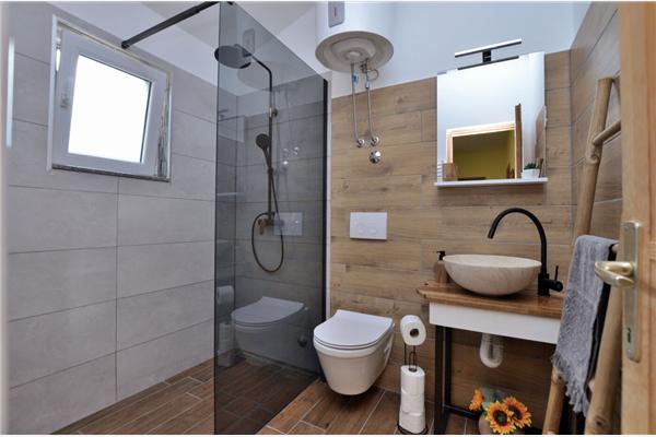 Apartment A1, for 5 persons