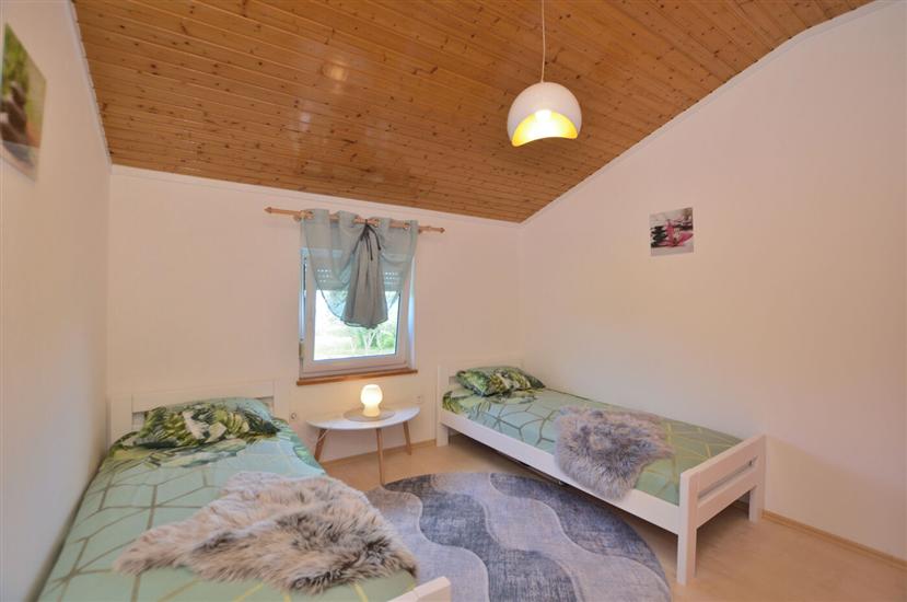 Apartment A1, for 5 persons