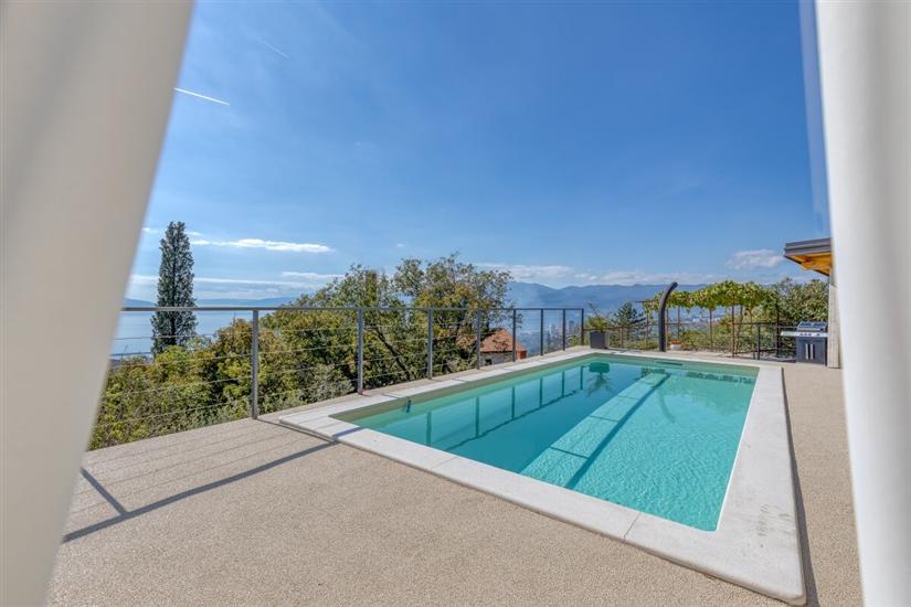 Apartment Happy sound