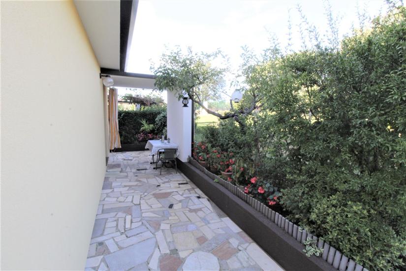 Apartments Graziella Zambratija