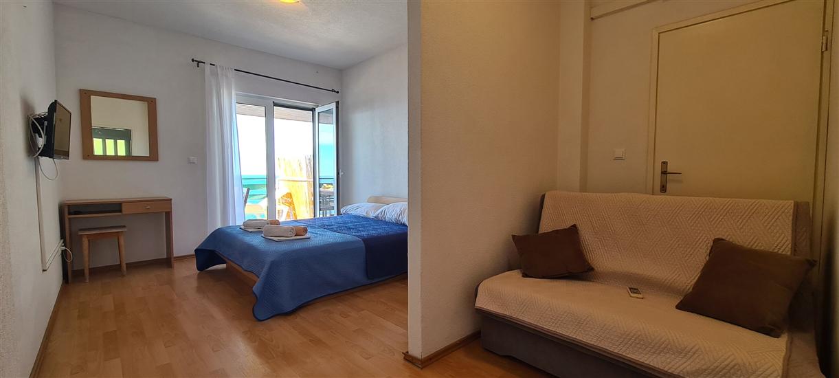 Apartment A2, for 3 persons