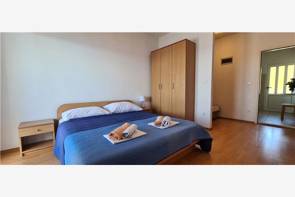 Apartment A2, for 3 persons