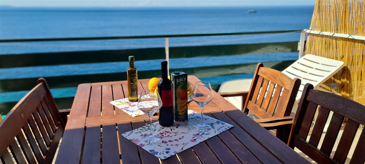 Apartment A2, for 3 persons