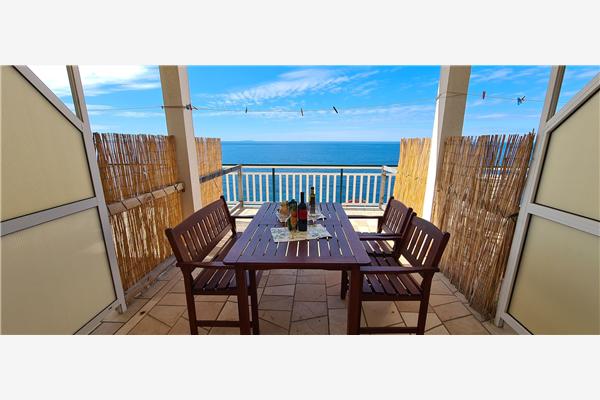 Apartment A6, for 3 persons