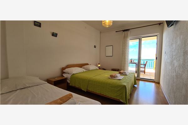 Apartment A7, for 3 persons