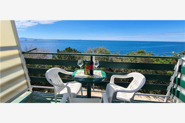 Apartment A10, for 3 persons