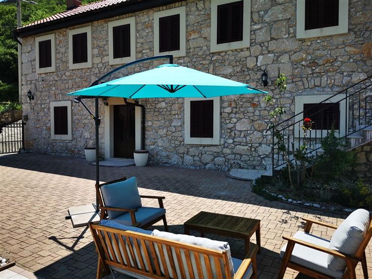 House Nada Franciska