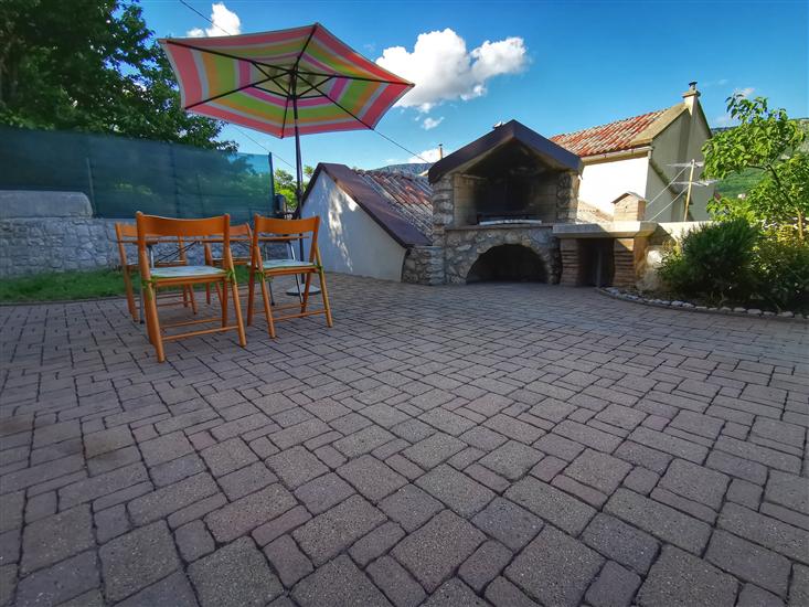 House Nada Franciska