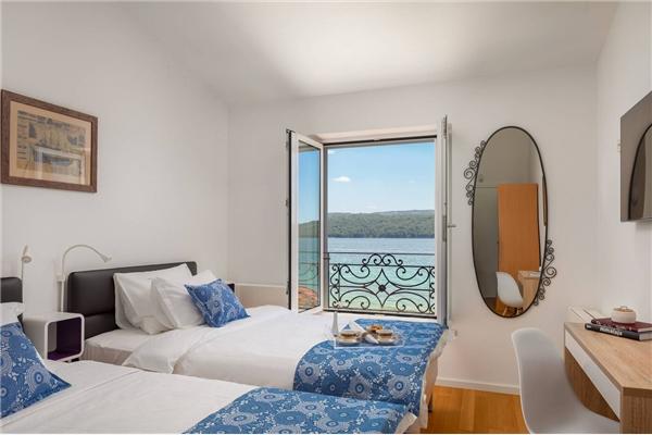 House K1, for 10 persons