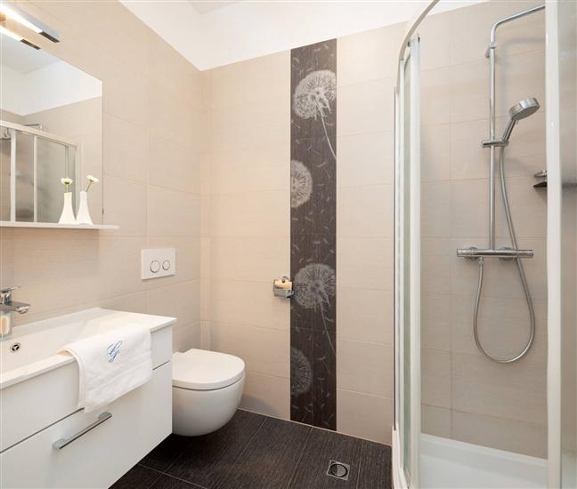 House K1, for 10 persons