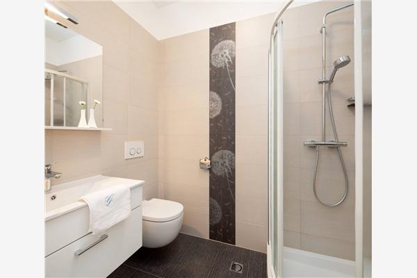 House K1, for 10 persons