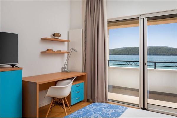 House K1, for 10 persons