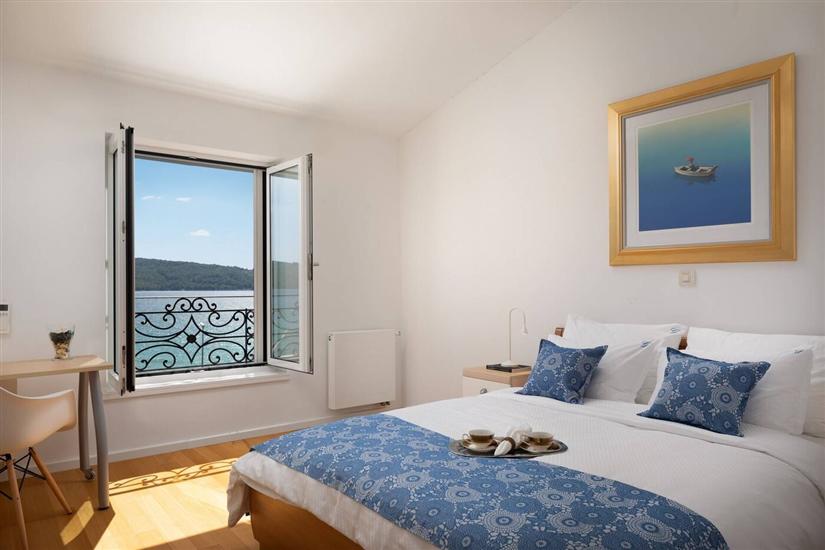 House K1, for 10 persons