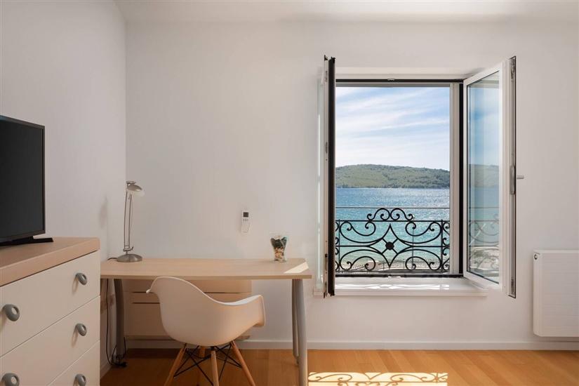 House K1, for 10 persons