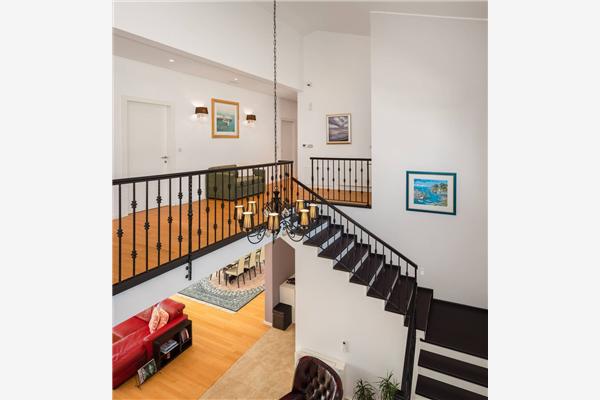 House K1, for 10 persons