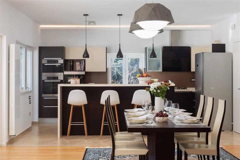 House K1, for 10 persons