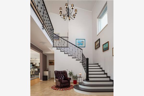 House K1, for 10 persons