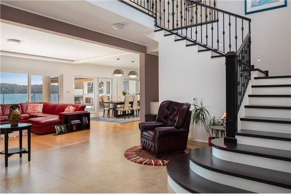 House K1, for 10 persons