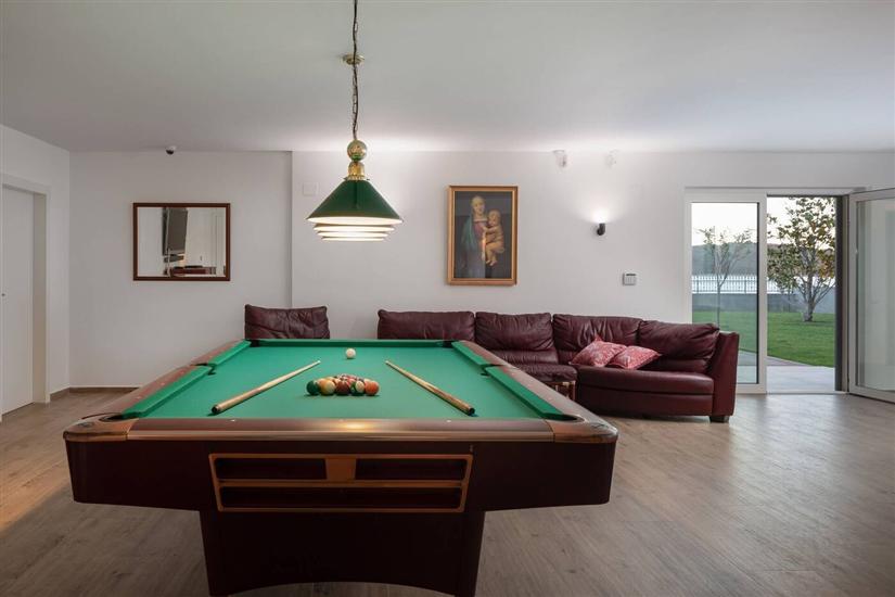 House K1, for 10 persons