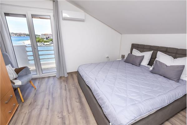 Apartment A1, for 5 persons