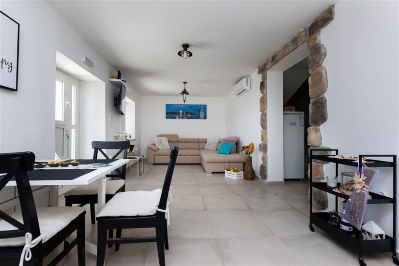 House K1, for 8 persons